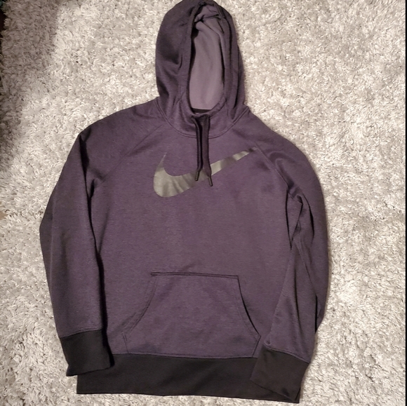 Nike Tops - Nike Womens sweatshirt